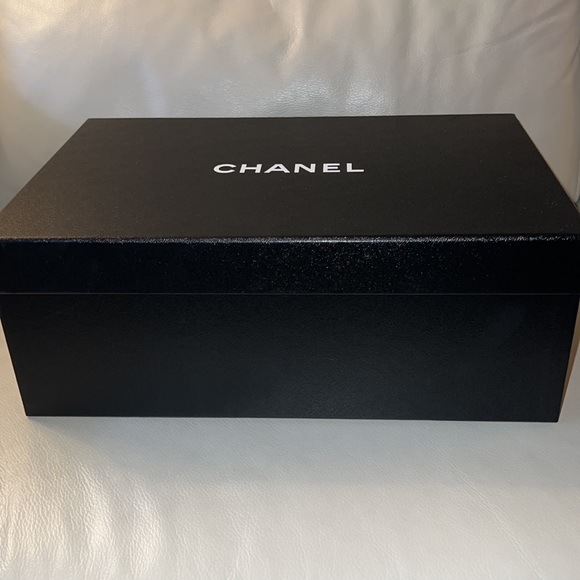 Chanel shoe box - Picture 2 of 3